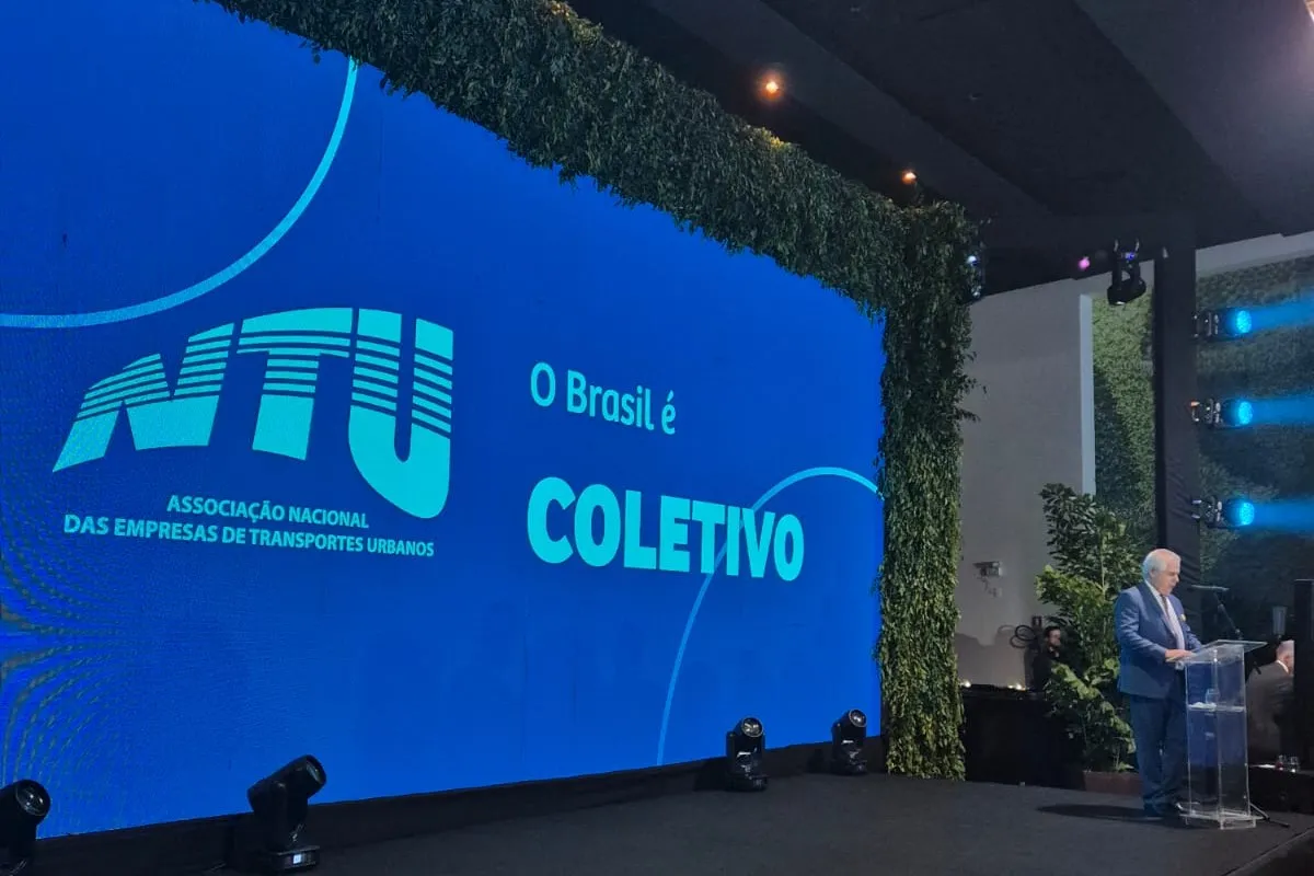 Nova diretoria da NTU toma posse com foco na modernização do transporte coletivo; Goiânia e Brasília se destacam como referências nacionais