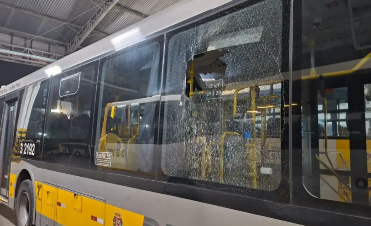 Sindicato e empresas do ABC fazem campanha contra o vandalismo em ônibus