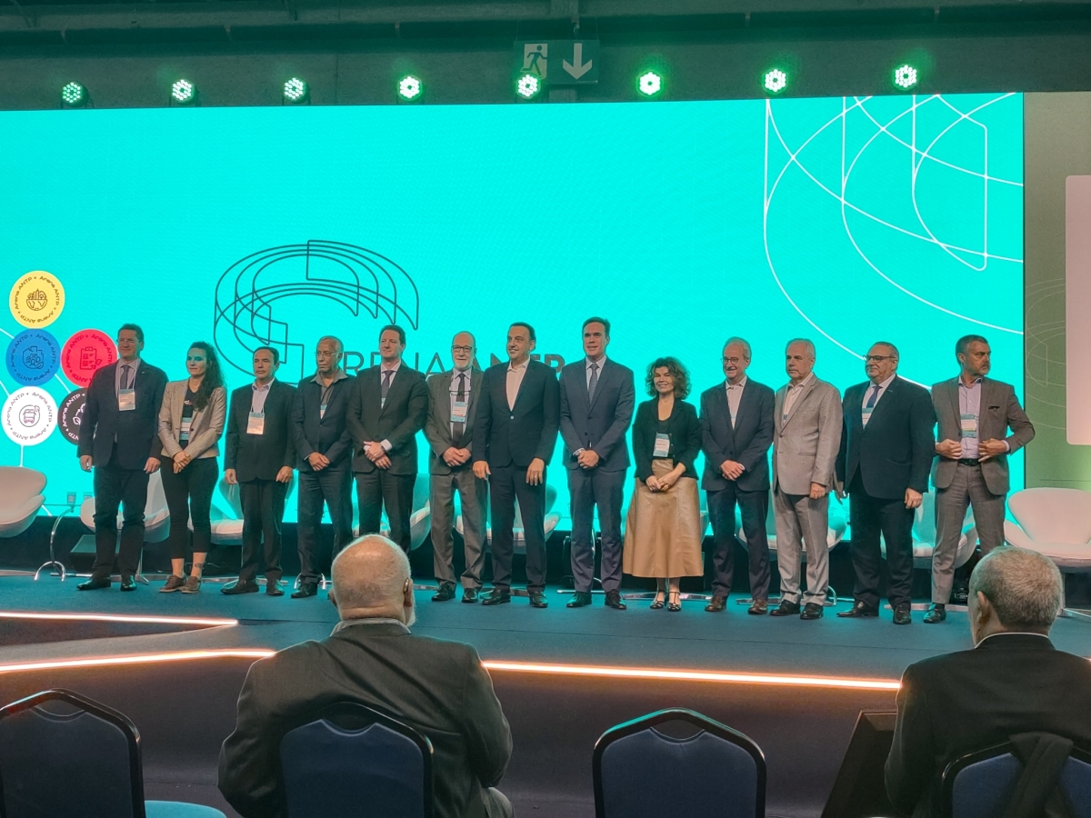 Arena ANTP 2025 discute o futuro do transporte público no Brasil