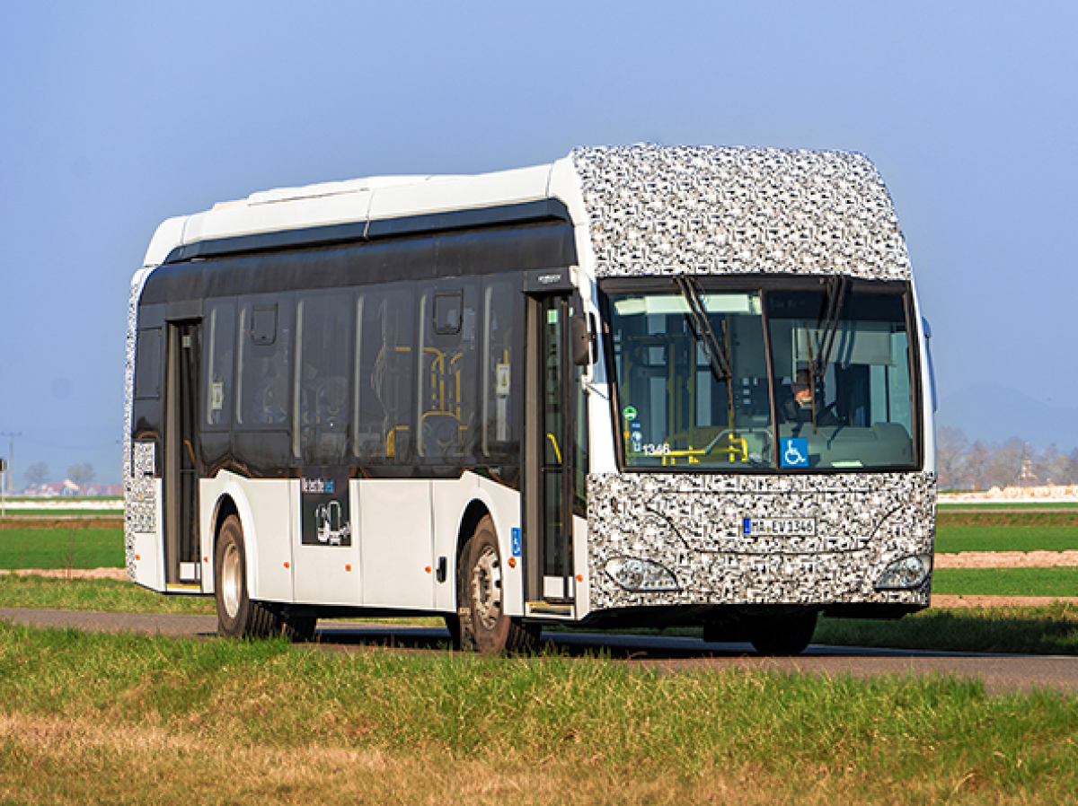 Mercedes-Benz começa a produzir ônibus elétrico para São Paulo