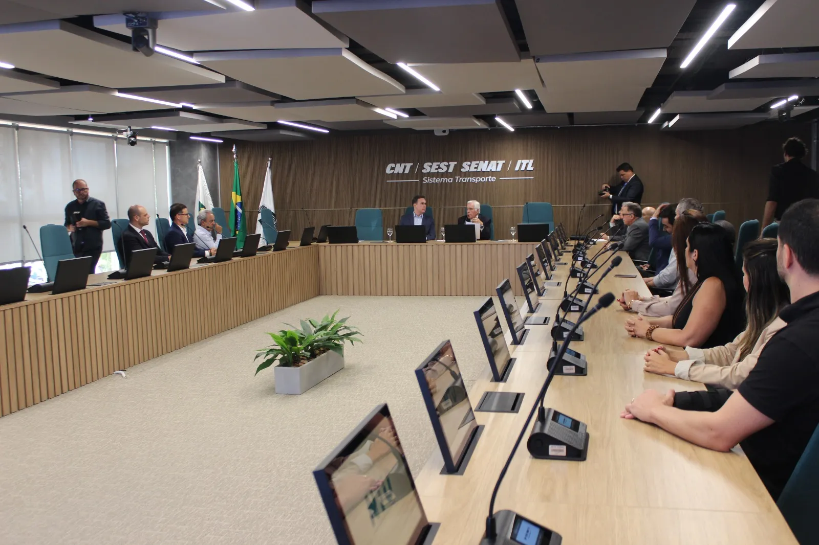 Governo federal e NTU firmam acordo para estruturar projetos e impulsionar investimentos no transporte coletivo