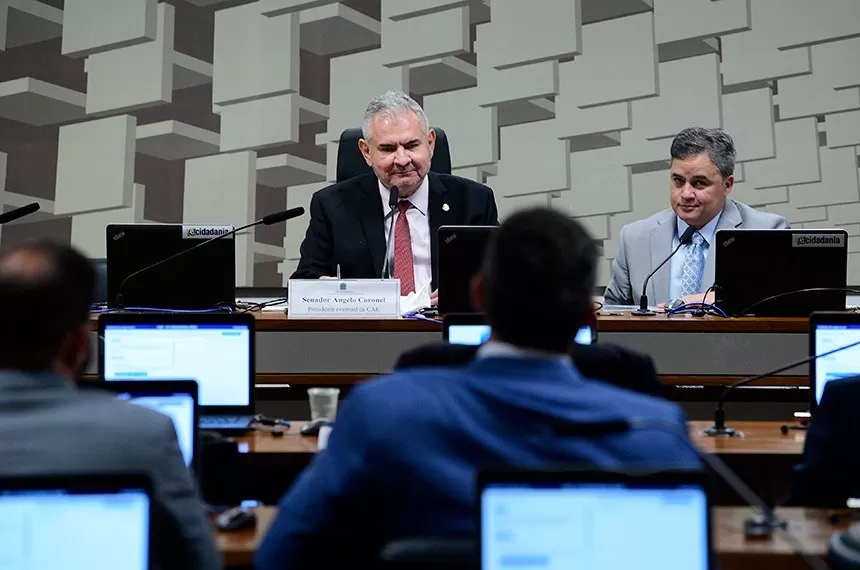 Comissão do Senado adia votação de desoneração de folha de pagamentos