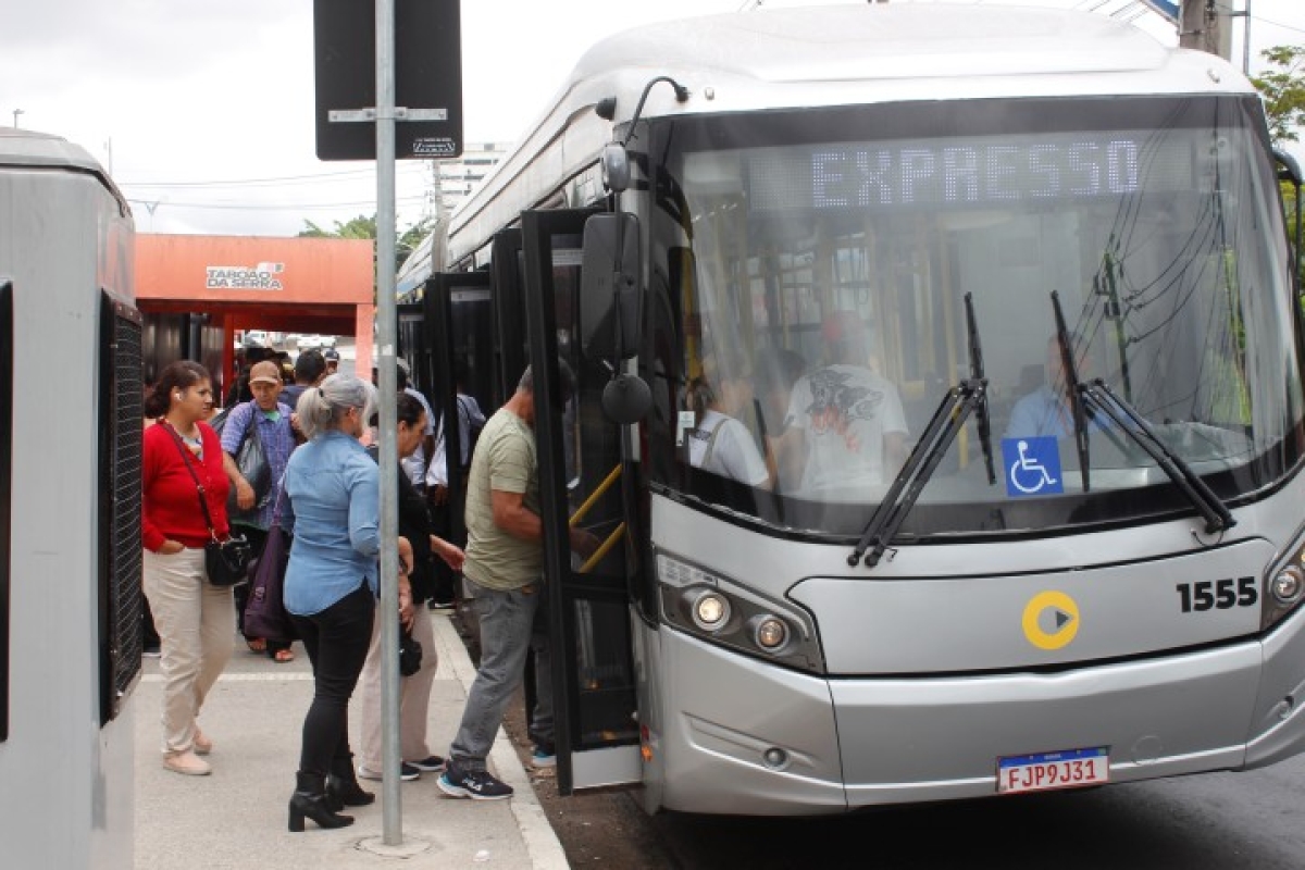 Desempenho do setor de transporte segue acima do nível pré-pandemia
