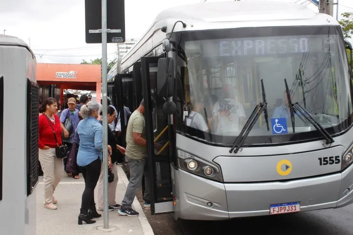 Desempenho do setor de transporte segue acima do nível pré-pandemia