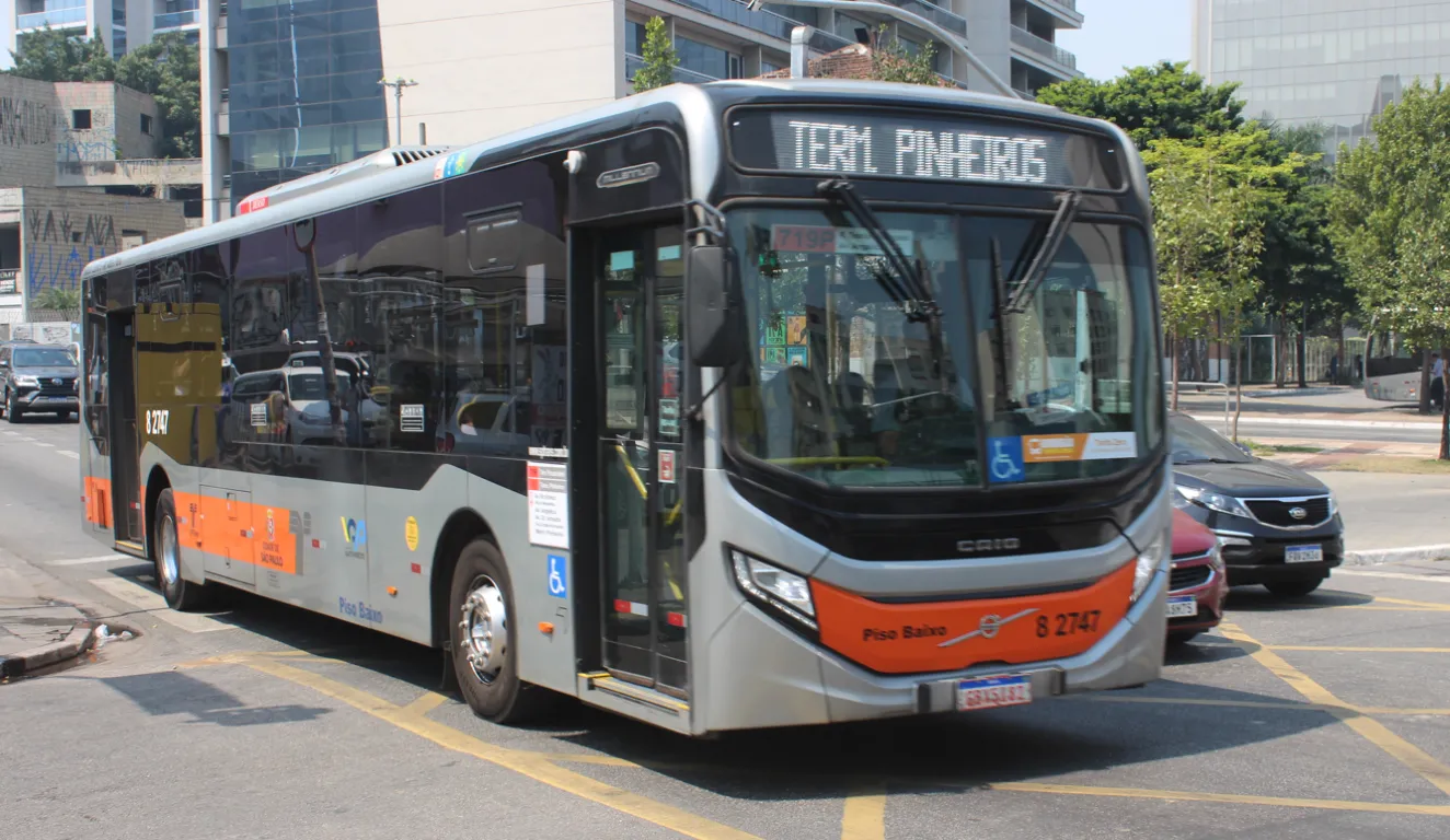 São Paulo perde passageiros no transporte coletivo em 2025, apesar de avanços na modernização